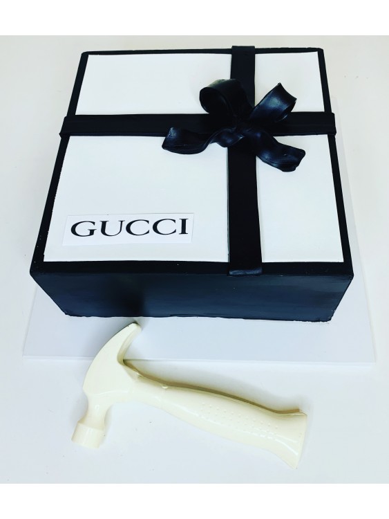 GUCCI Box Cake